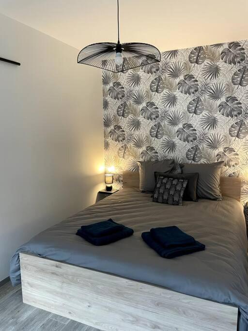 Bel Appartement Sur Cour Plein Centre Ville Et Parking Moulins  Luaran gambar